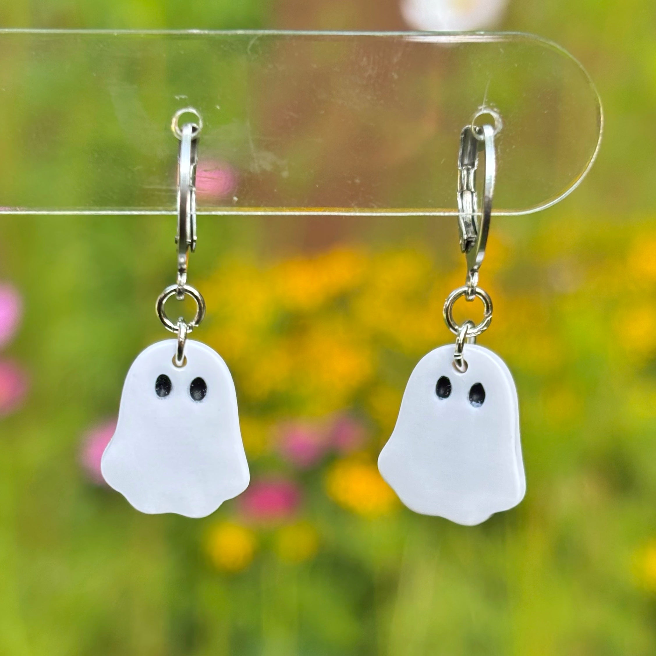 Ghost Dangles