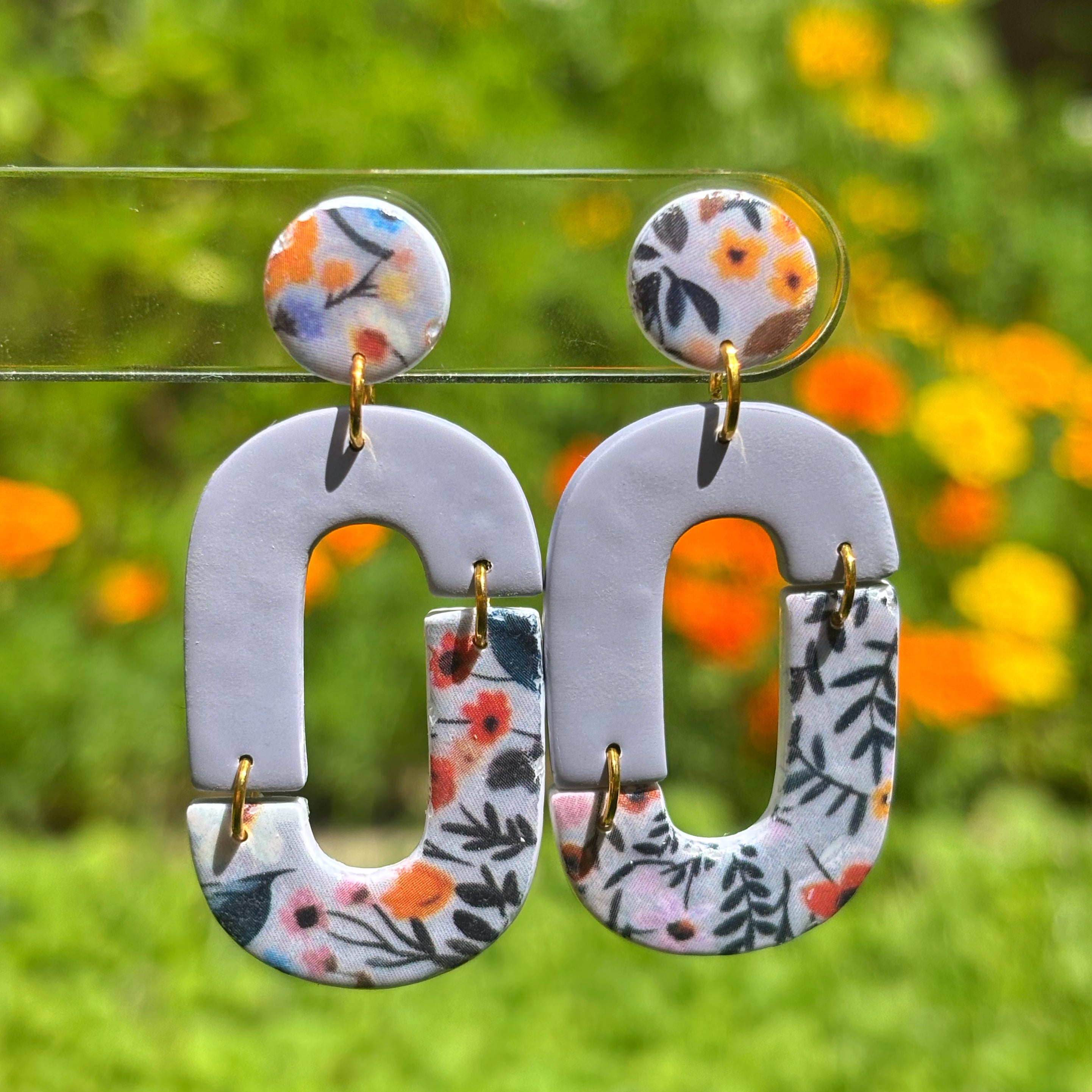 Lavender Flowers Split Arch Dangles